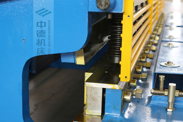 ZDS-432選用上海優(yōu)質(zhì)刀片，使用壽命更長(zhǎng).jpg